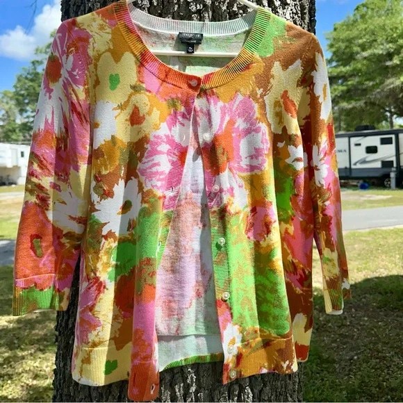 100% Pima Cotton Watercolor Cardigan Size M Petite‎ Floral Colorful 3/4 Sleeve - Picture 6 of 8